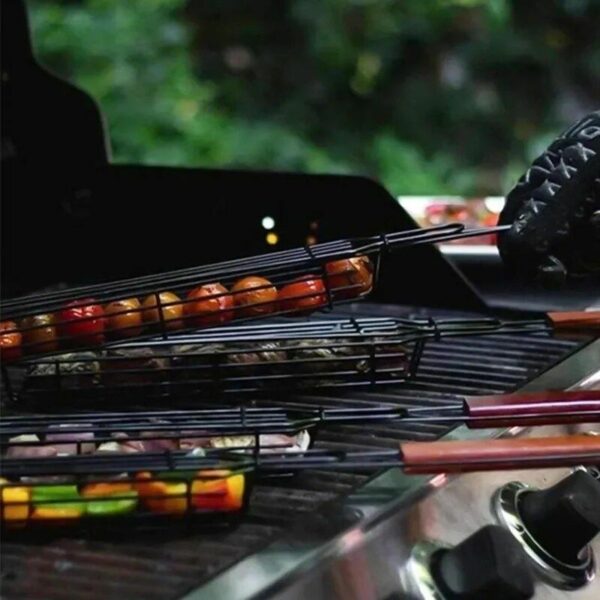 Ultimate Grilling Companion: Non-Stick BBQ Basket - Portable & Durable for Outdoor Cooking - Image 4